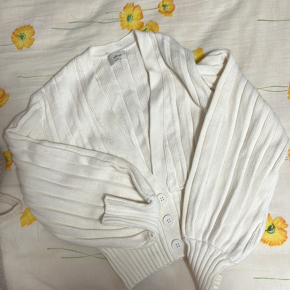 Wilfred Plunge Front Cardigan - Picture 4 of 4